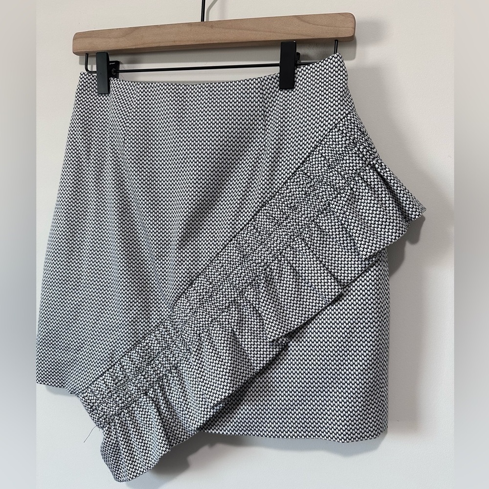C/MEO Collective Ruffle Mini Skirt - Picture 4 of 8